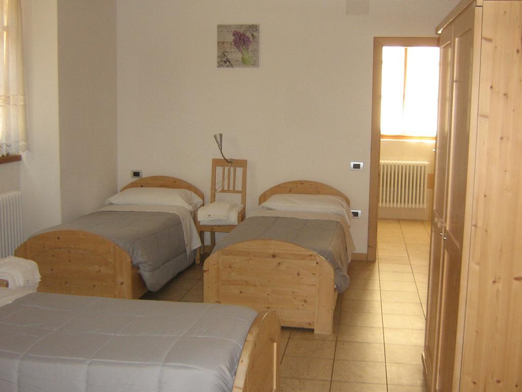 Taxus Hostel Pieve Tesino Exterior photo
